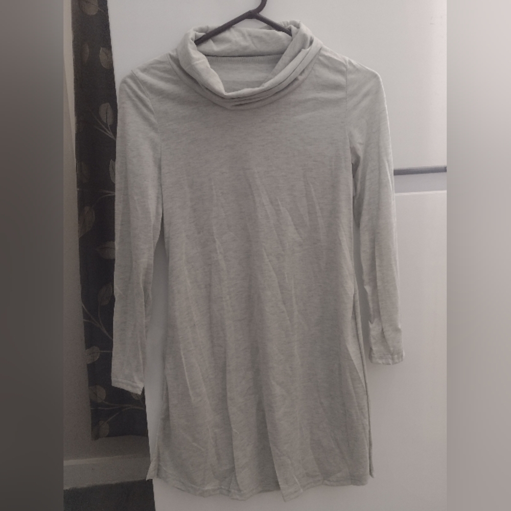 Gray Long Sleeve Tee Casual Comfort Size M